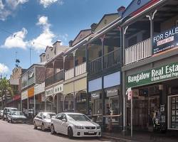 Bangalow shops